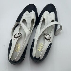 G.H. Bass Two-Tone Black and White Mary Jane Wingtip Flats
